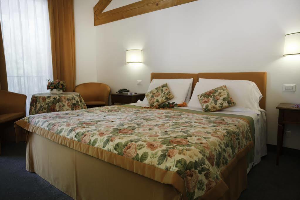 Albergo Al Moretto Кастельфранко-Венето Экстерьер фото